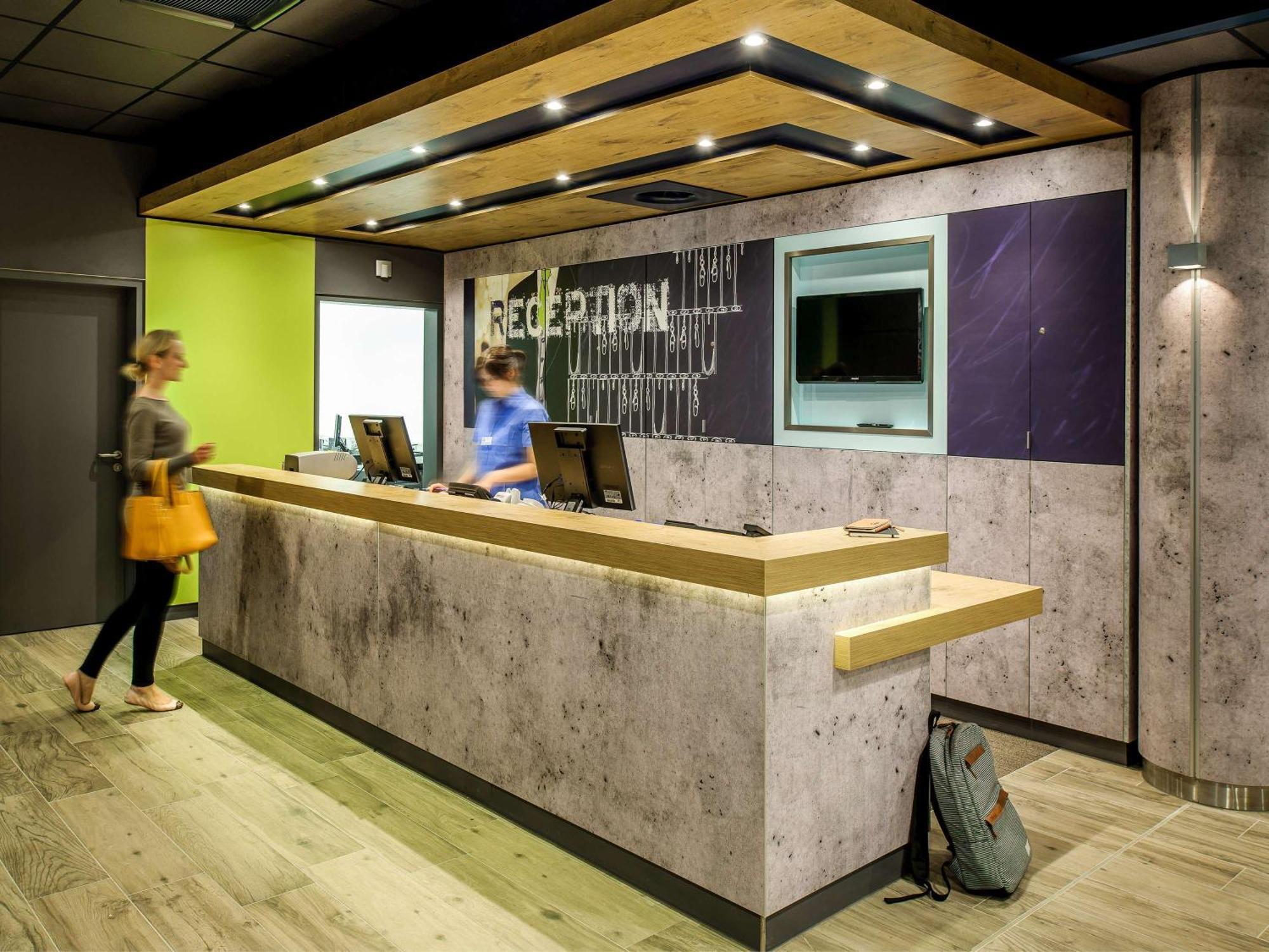 Ibis Budget Givet Exterior photo